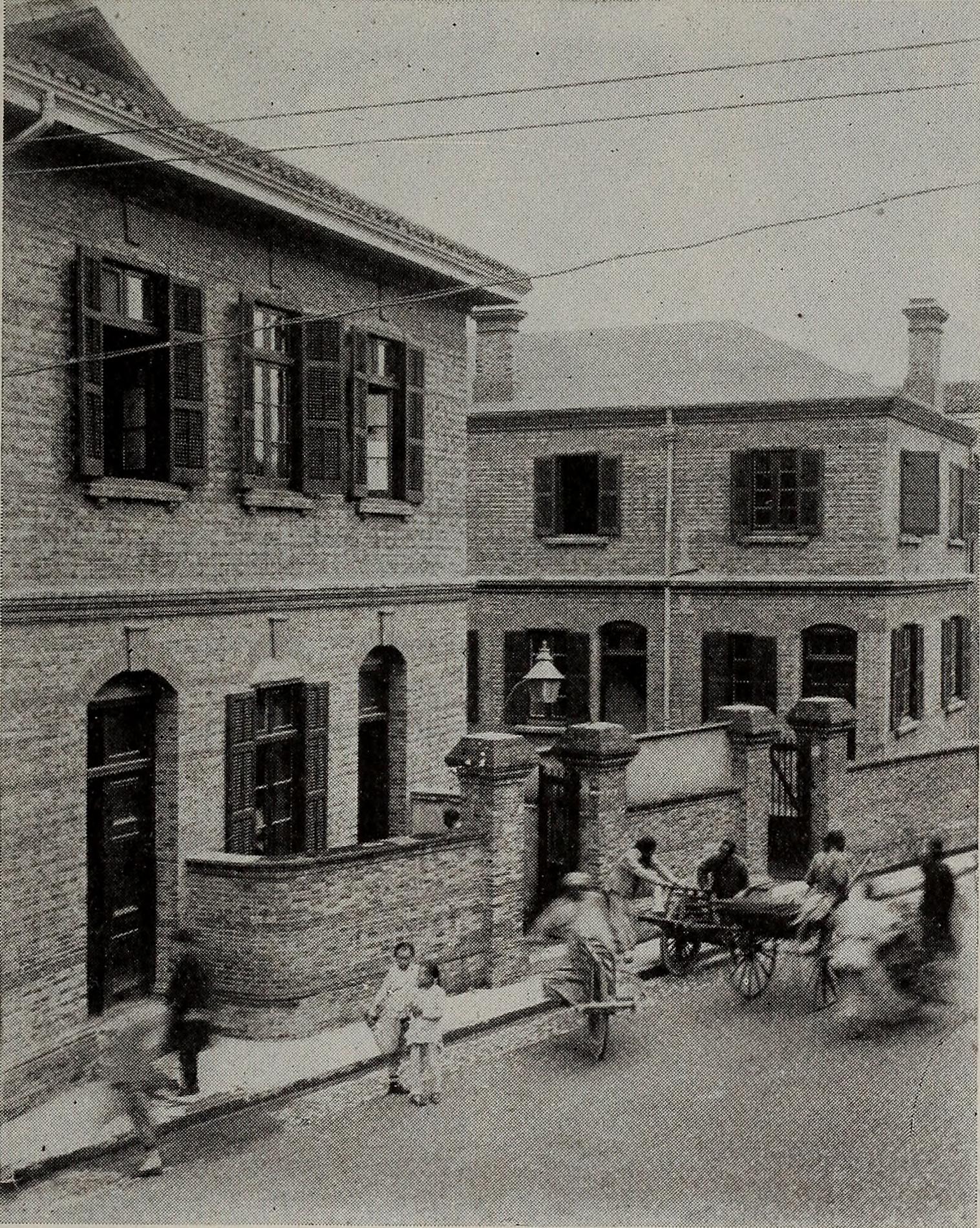 Шанхайская грудная больница (上海市胸科医院)