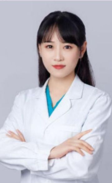 Доктор Чэнь Лэй, Клиника Shanghai Real Plastic Medical Aesthetics